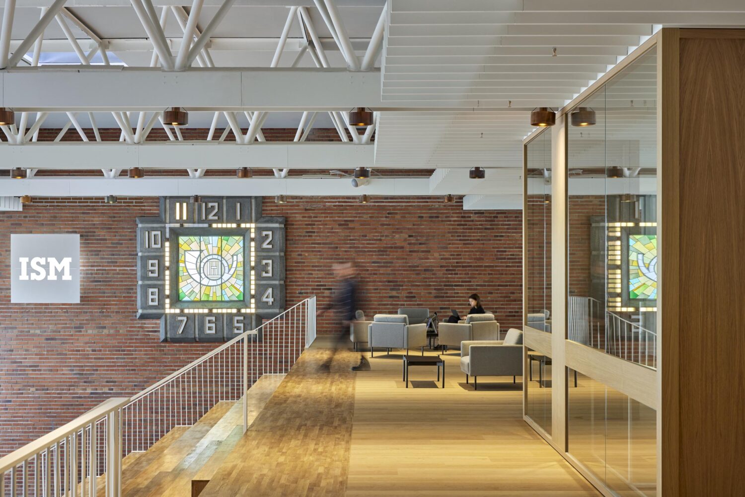 ISM管理与经济大学入驻维尔纽斯中央邮局改造项目丨立陶宛维尔纽斯丨Aurimas Sasnauskas等建筑师团队-0