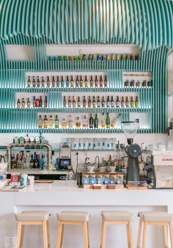 深蓝坊咖啡馆的浪花空间-11