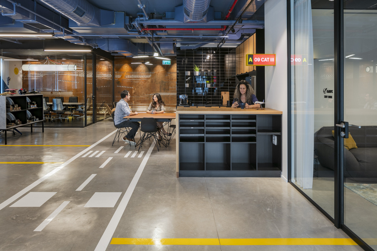 航空元素融入办公空间，打造独特企业文化-14