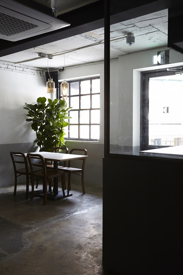 50 平小空间大改造 | 西班牙风格餐厅设计-4