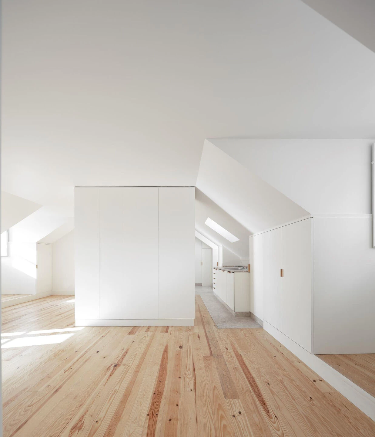 窗户的丨葡萄牙里斯本丨ATELIER CENTRAL Arquitectos-34