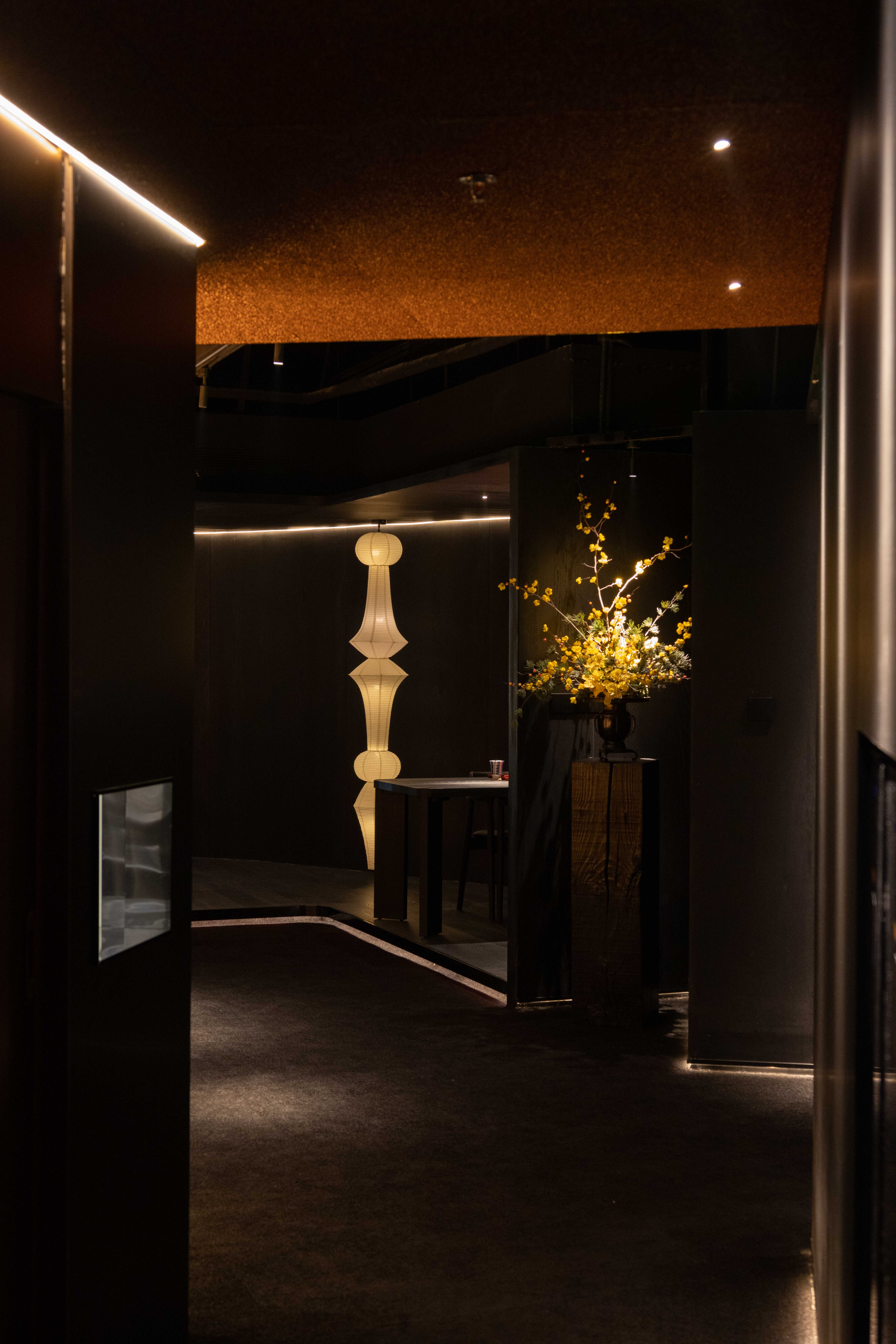 知造设计 泽柳日本料理武汉恒隆广场店丨中国武汉丨知造设计研究室-9