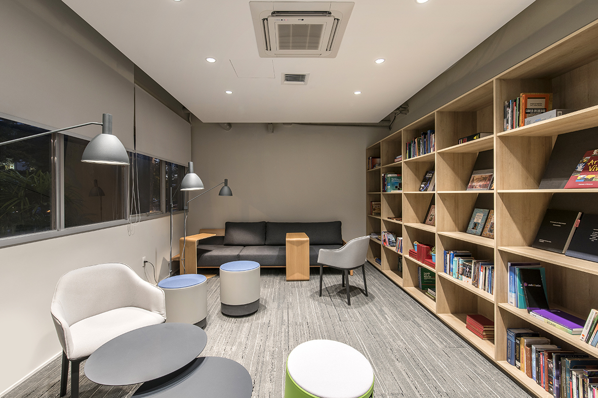 巴西 AstraZeneca 总部办公室照明设计-13