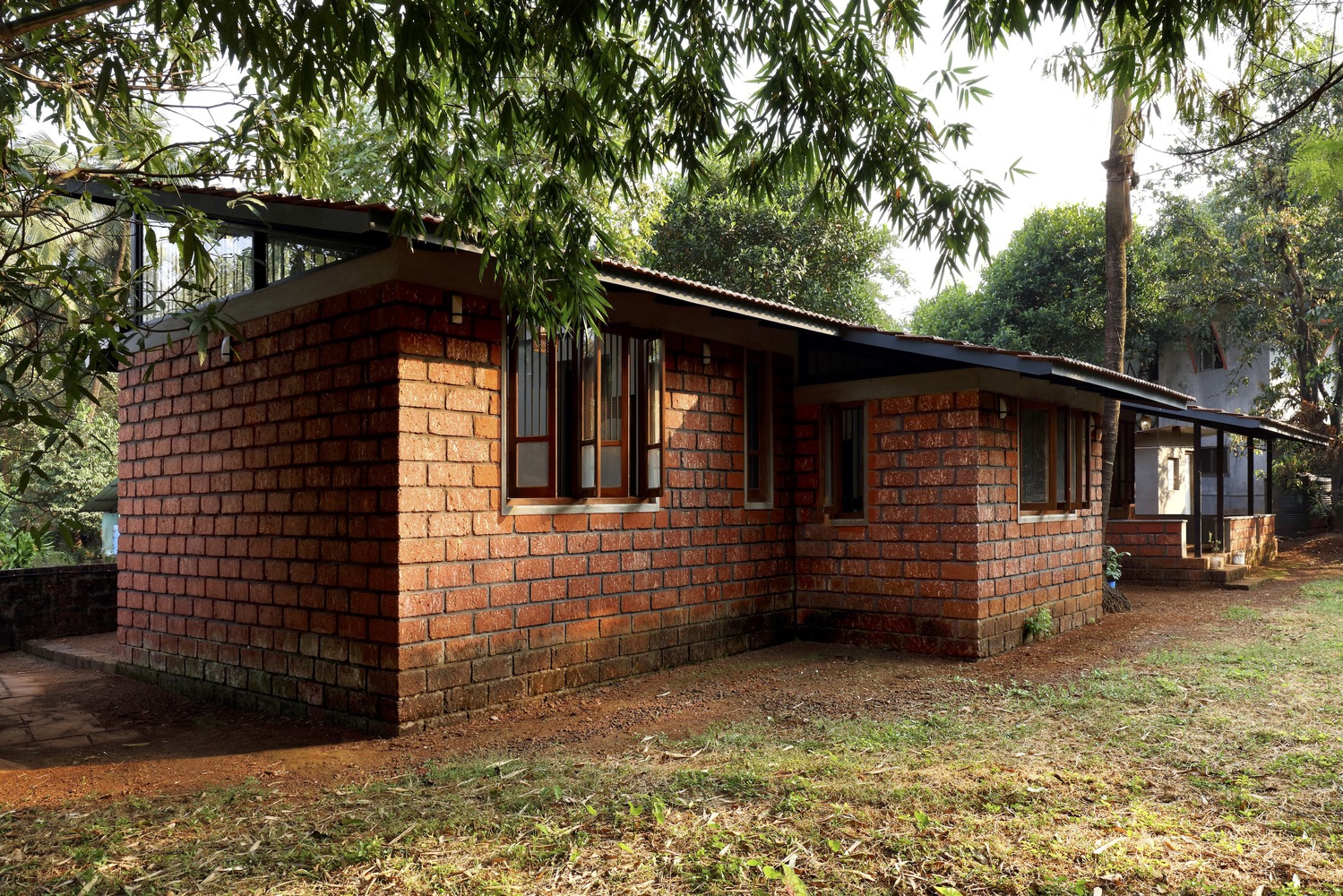 融入自然的印度乡村故居-20