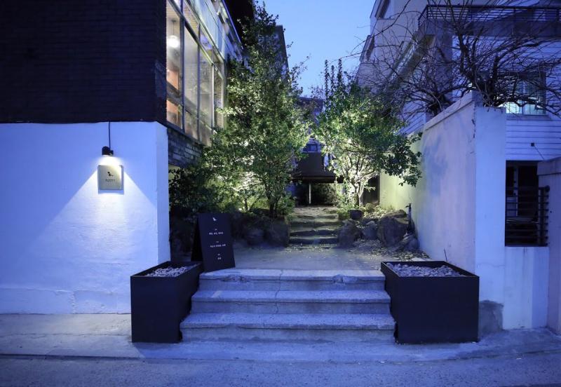 韩式简约双层咖啡厅，展现独特魅力-2