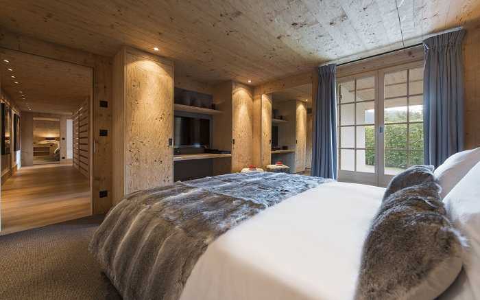 奥地利木屋别墅的现代黑色内饰设计-28