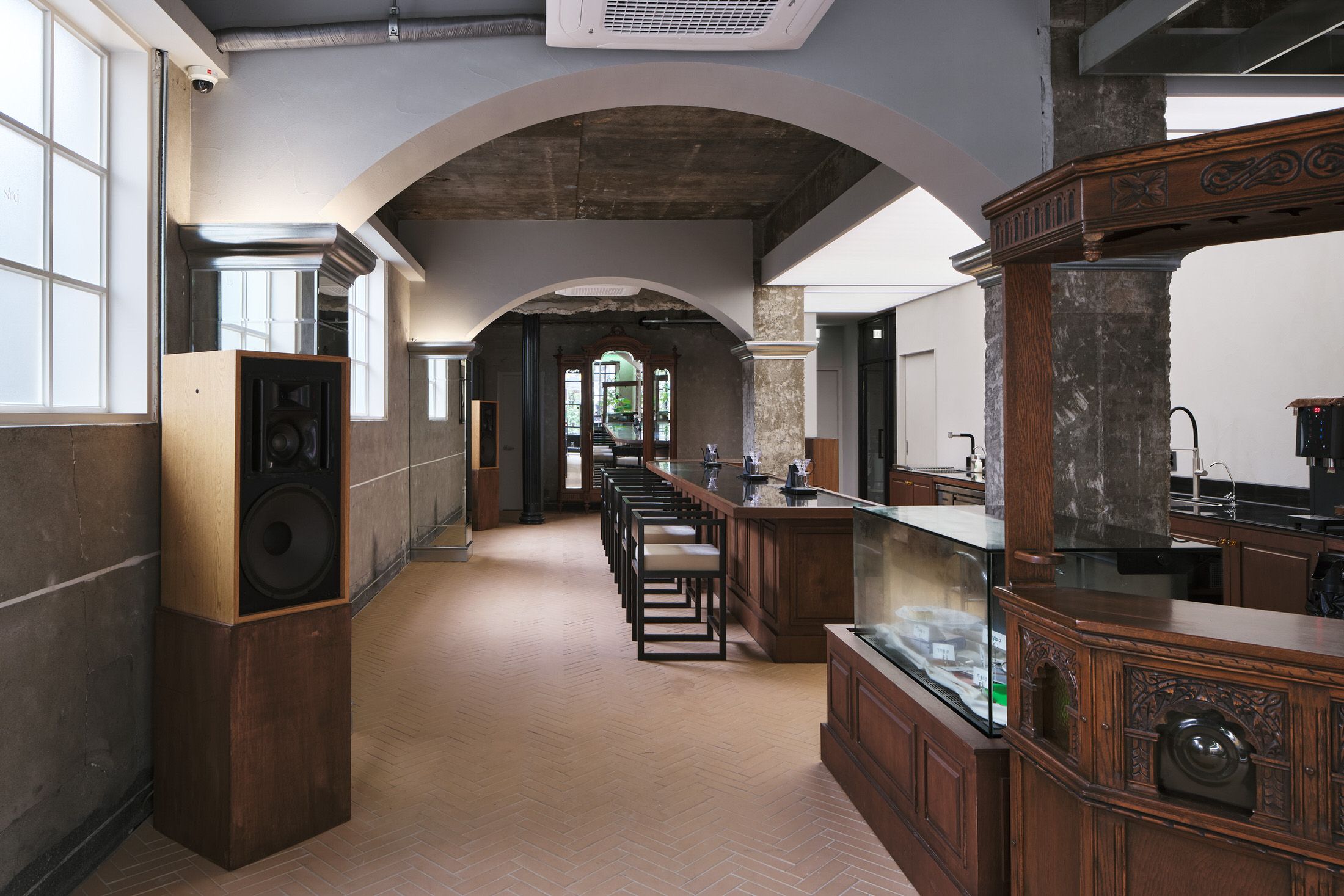 首尔欧式咖啡馆丨韩国首尔丨釜山 Design by 83-32