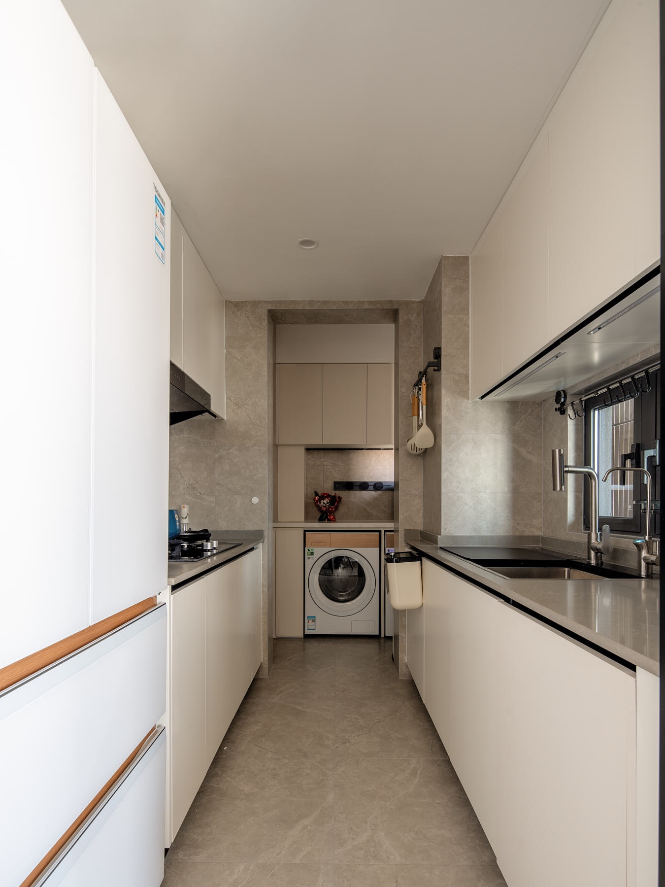 120㎡客餐阳一体化通透动线,藏在极简背后的生活讲究-58