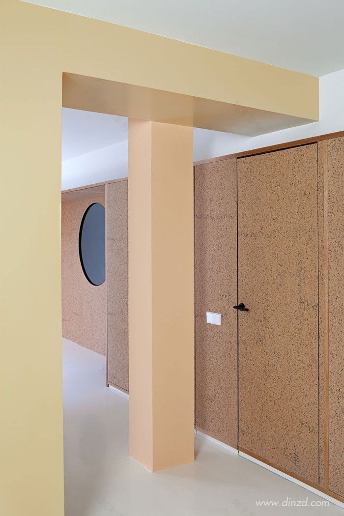 马德里阁楼翻新 | 软木与橡胶的可持续奇迹-5