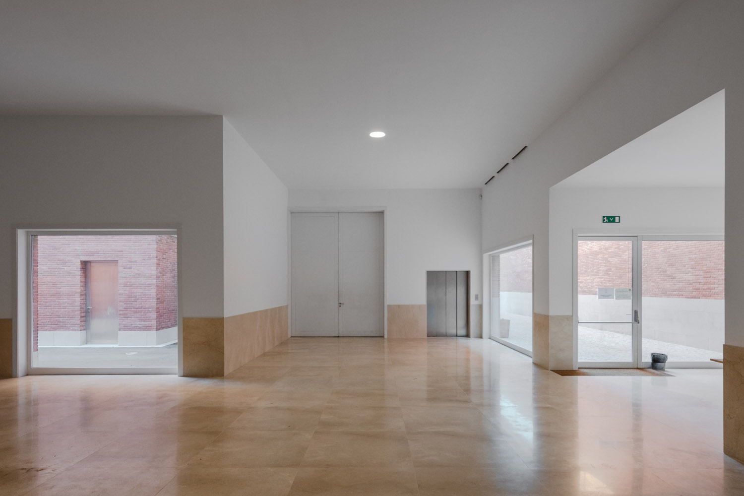 Llinars del Vallès礼堂剧院，西班牙 / Álvaro Siza Vieira + Aresta Arquitectura-50