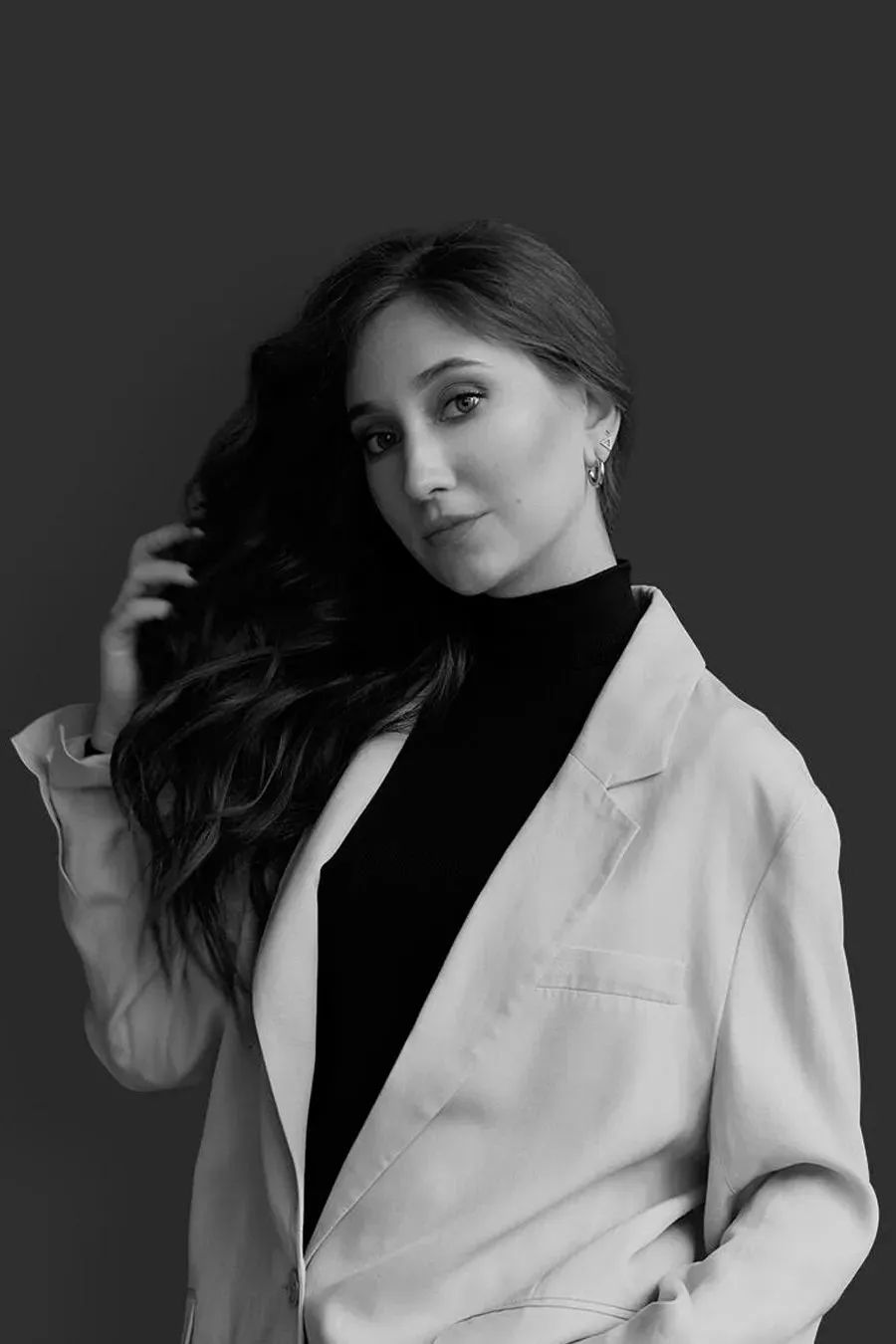 首发  ANASTASIIA REZNICHENKO • 纯粹、安静的自然居所-31