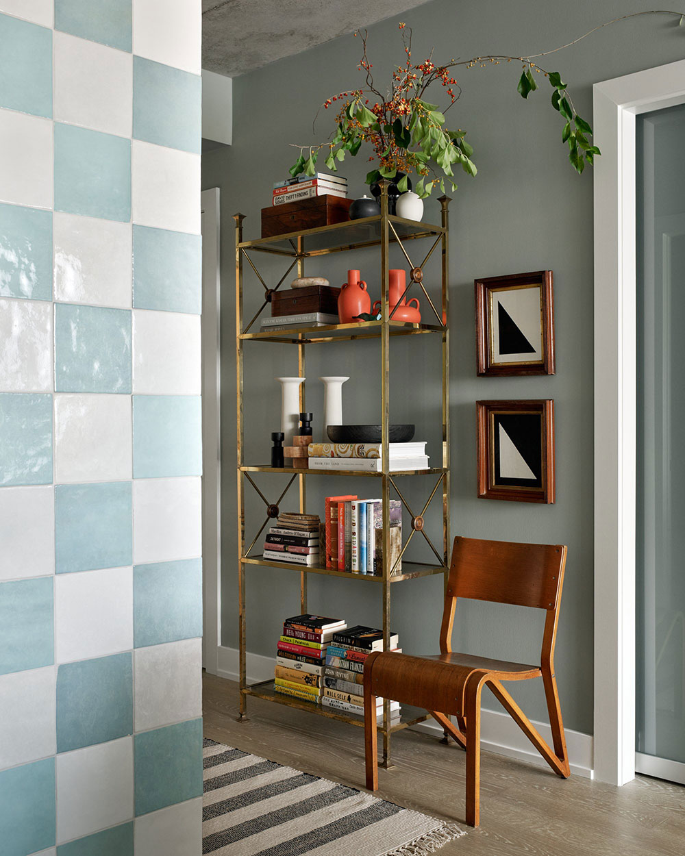 加拿大音乐家 Jann Arden 的粉色工业风公寓-13