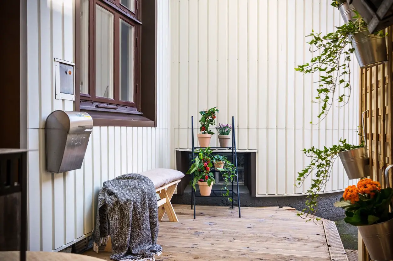 32 平米瑞典风格公寓,高空间利用,复古砖墙为亮点-12