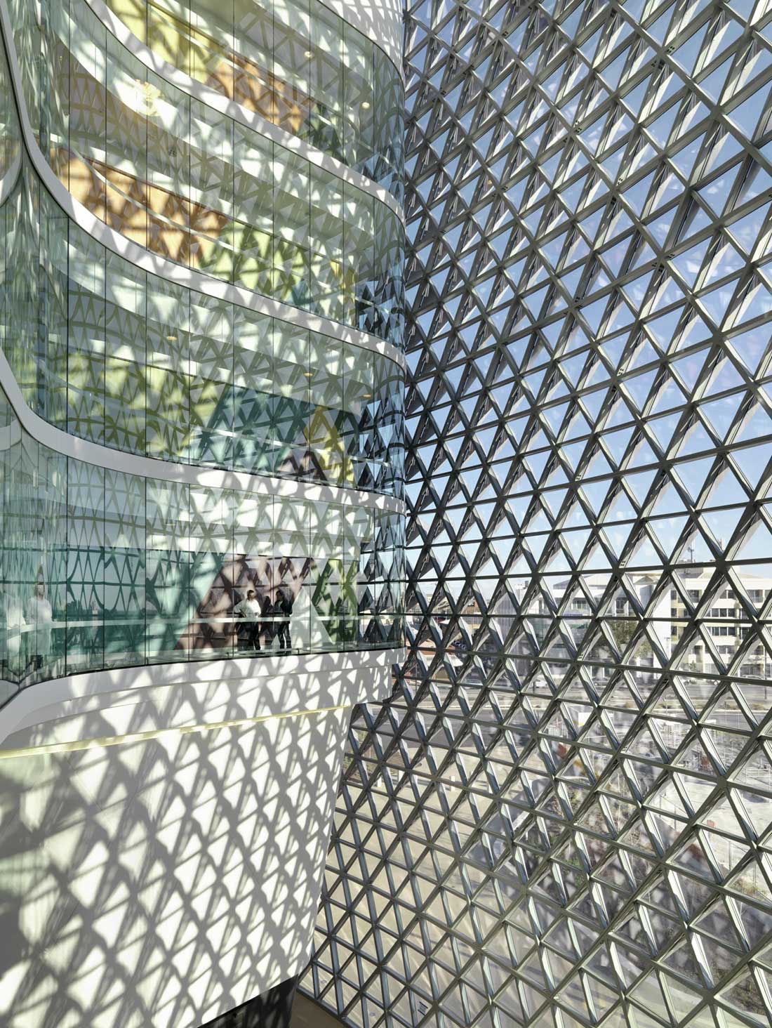 三角之美 | 全球 22 个惊艳的三角形建筑-20