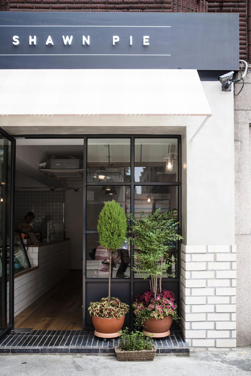 20 平米咖啡店，专业室内设计打造的小空间大作为-4