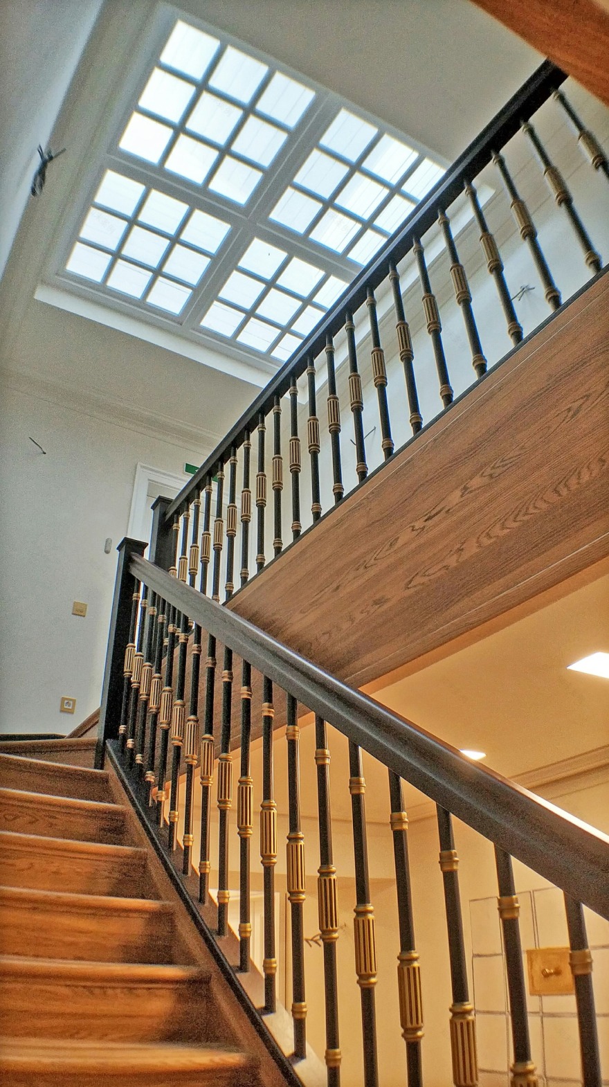 苏联建筑风格的独栋别墅设计-19