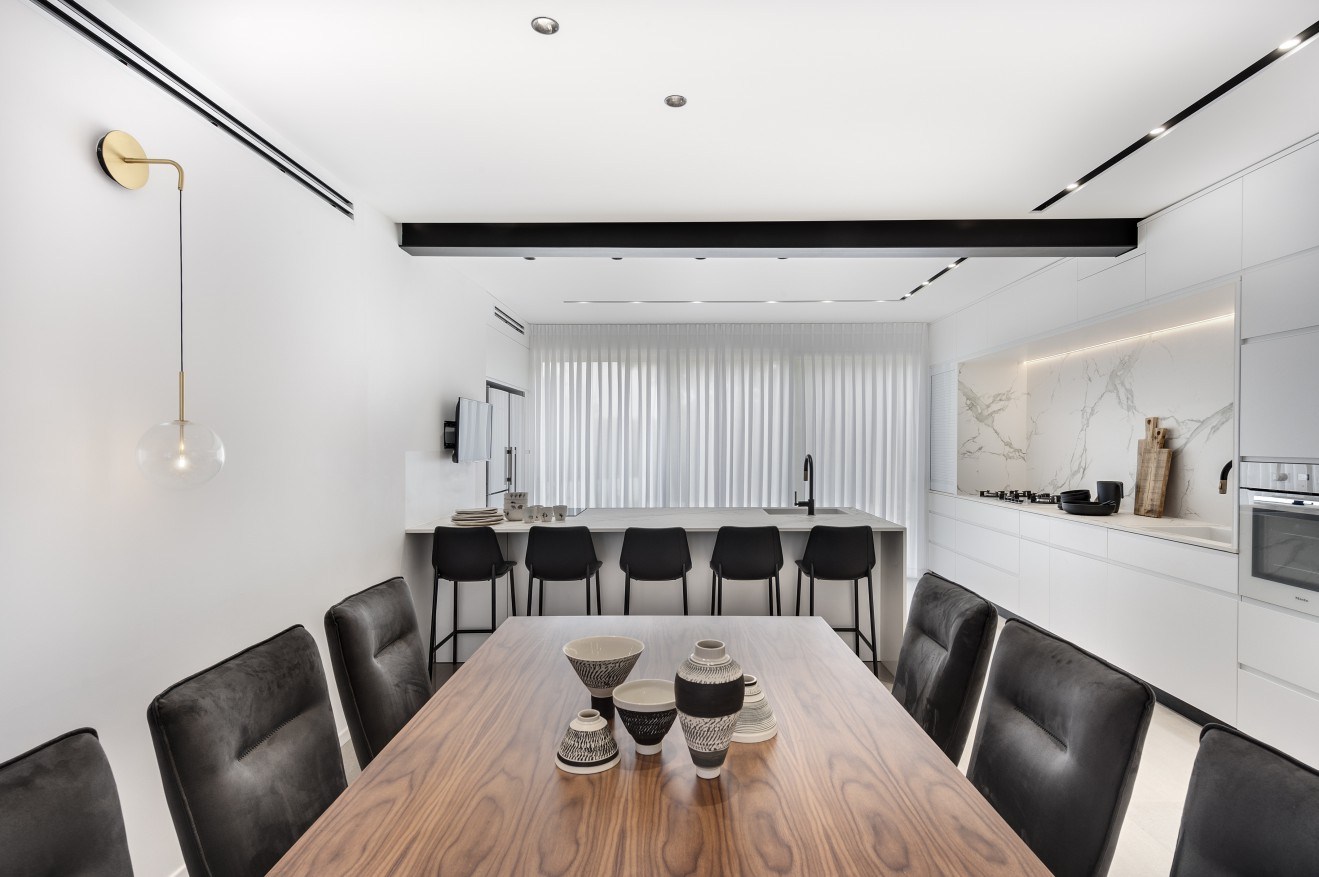 简约黑白灰 现代住宅设计典范-6