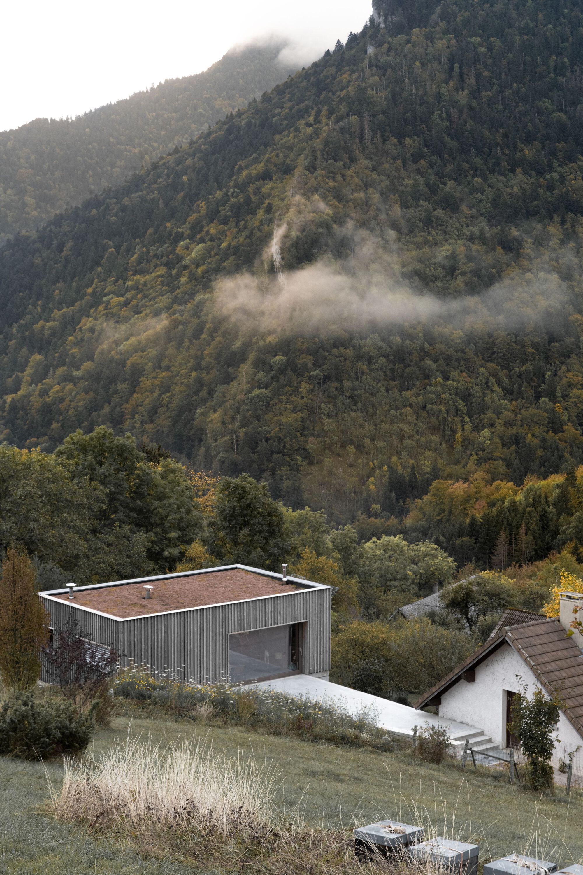 Saint-Andéol House Renovation and Extension / Banquet-10