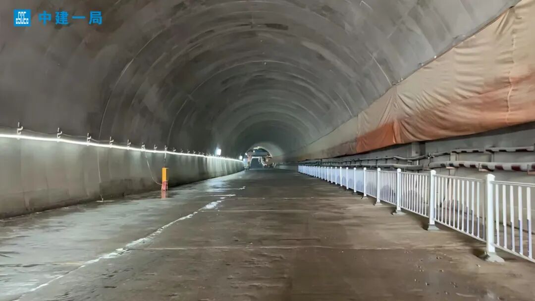 建设交通强国！中建一局承建的广西江桂高速公路大圩隧道双洞贯通-26