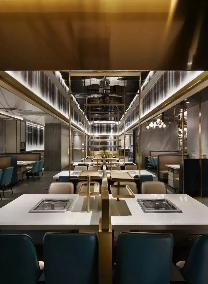 商业丨海底捞演绎现代火锅店-12