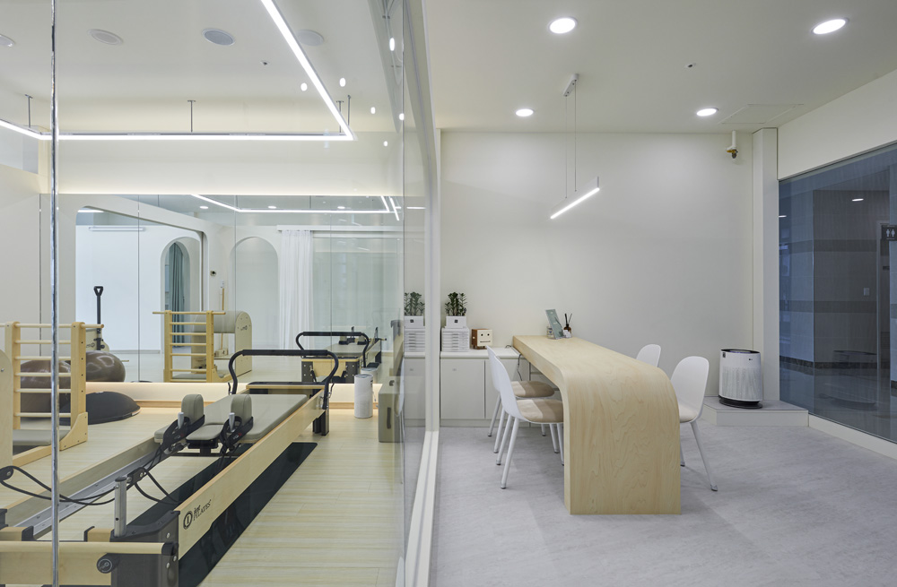 18 坪极简风 fila 旗舰店 设计成本解析-8