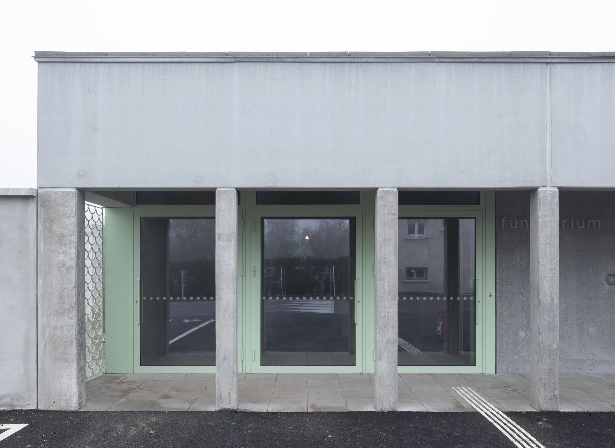 公共殡仪馆丨法国丨GENS-21