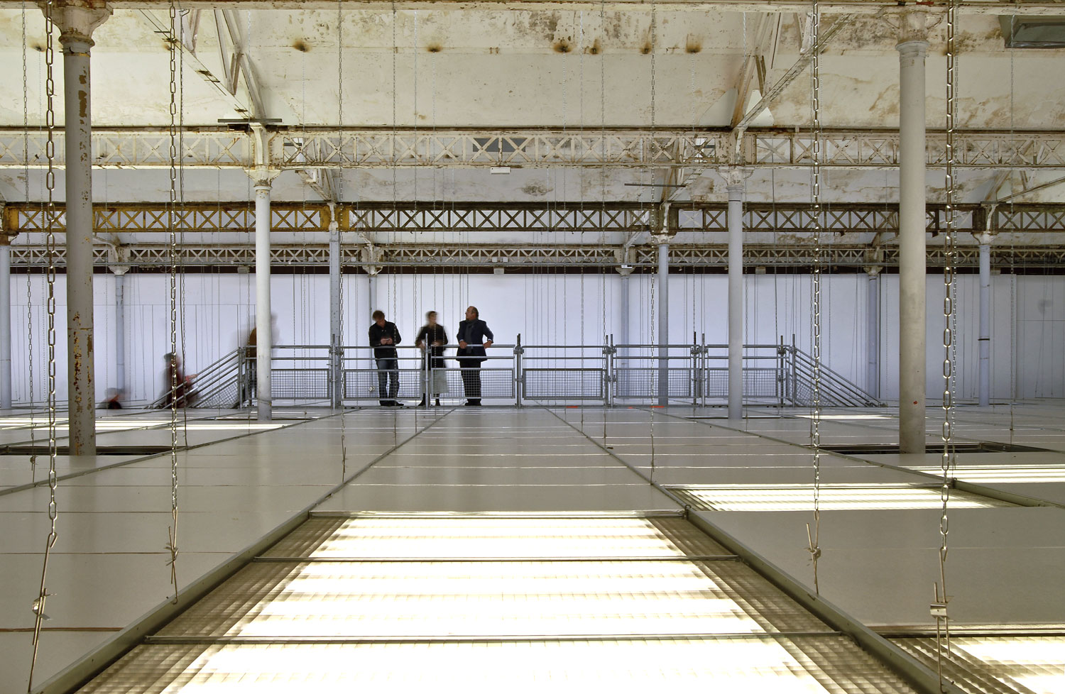 中间形式丨法国南特-15