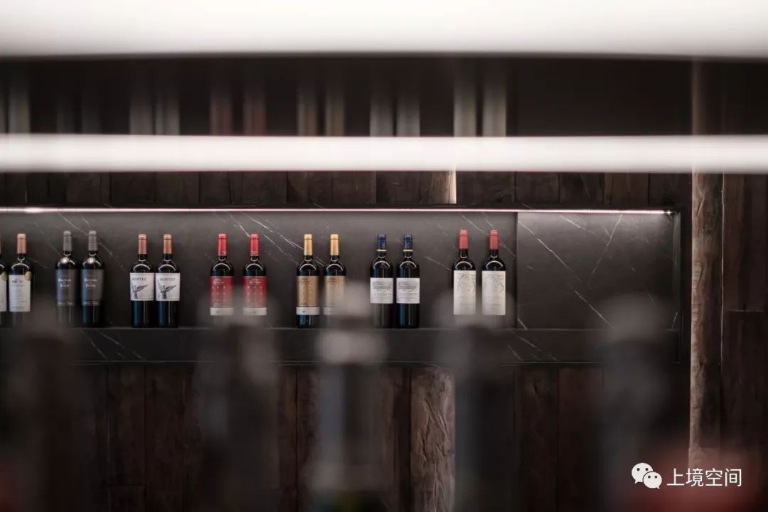 《问酿》——温润粗犷的酒庄设计，感受岁月与红酒的交融-20