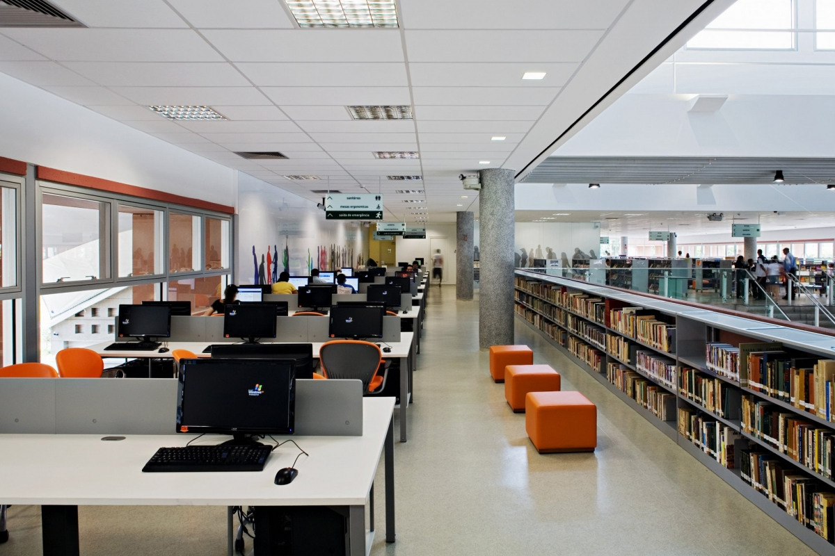 巴西圣保罗彩色图书馆-24