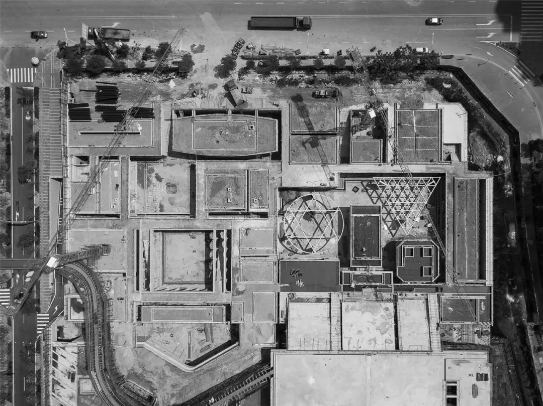 深圳留仙洞万科云设计公社 B4 地块 | 桌景般的地下空间设计-16