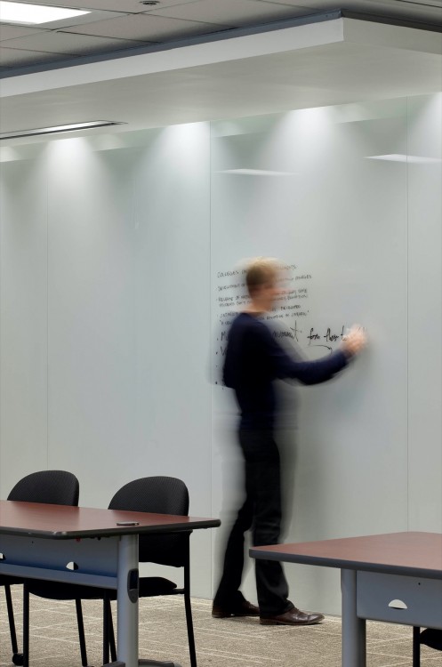 安大略省高校办公室丨加拿大多伦多丨Gow Hastings Architects-35