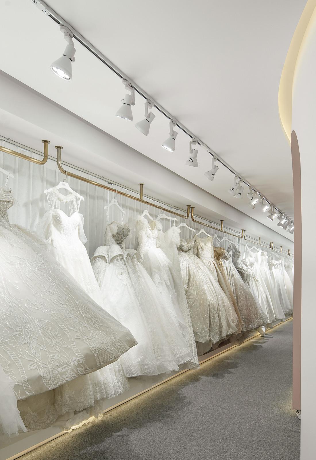 甜酷工业风婚纱店-26