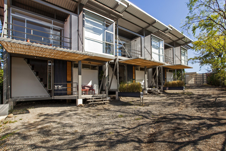 Franceschi Container Houses Re Arquitectura + DAO-36