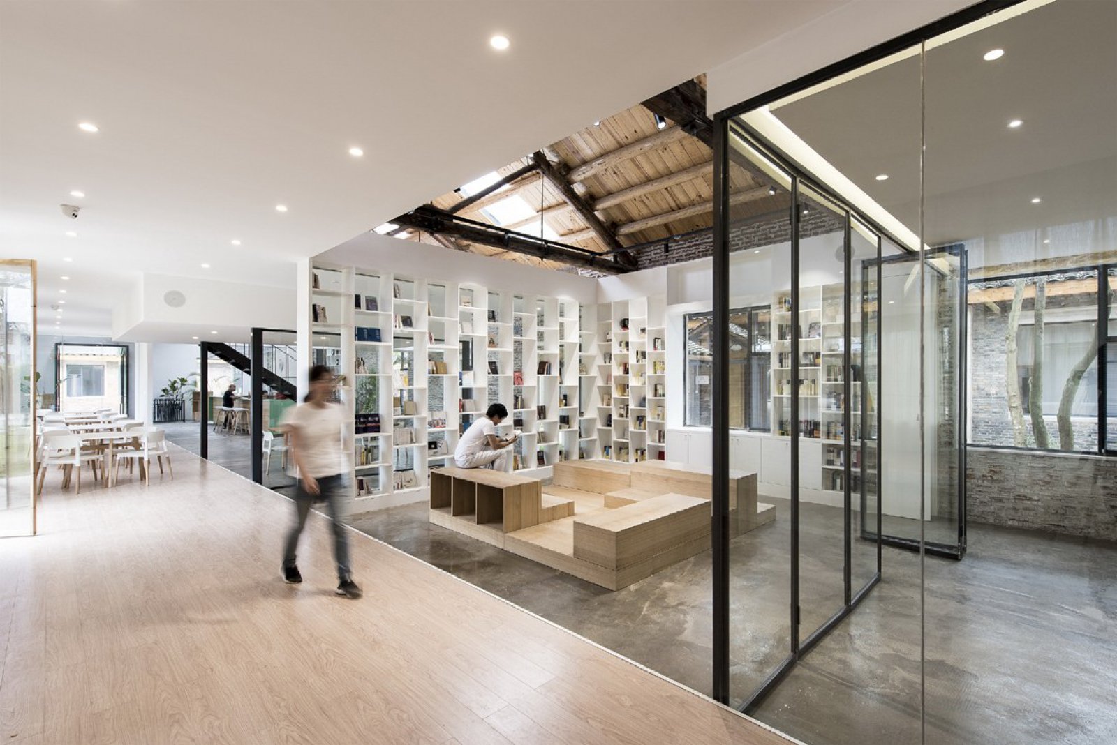 小城故事——两座旧厂房的新生  未来以北工作室-21