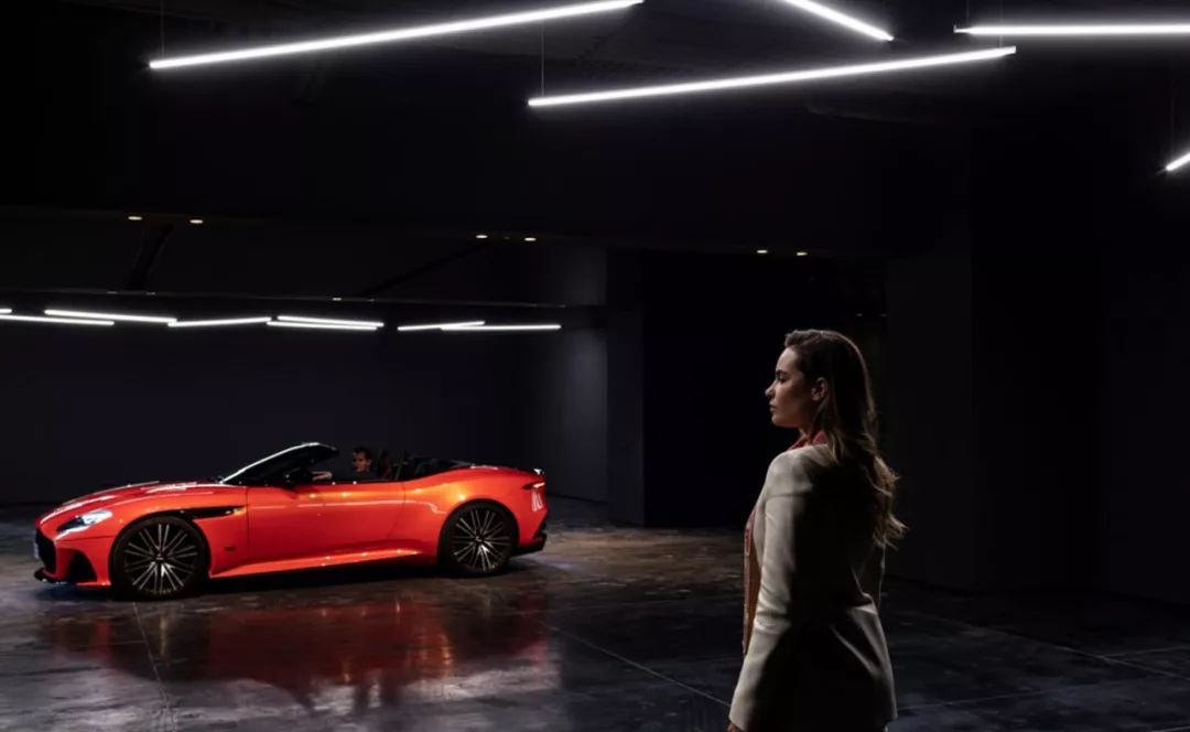 西班牙马尔韦利亚 3100㎡奢华别墅设计,现代优雅的豪宅典范-15