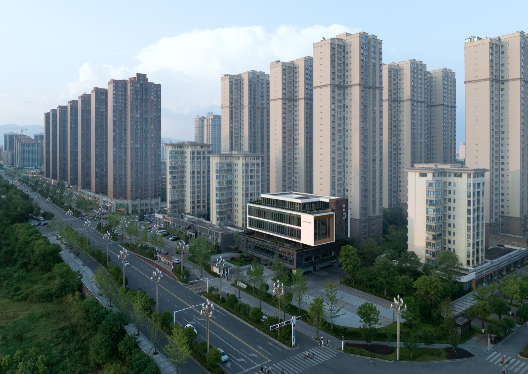 陕西汉中新天汉创新中心丨中国汉中丨上海逸竞建筑规划设计有限公司-10