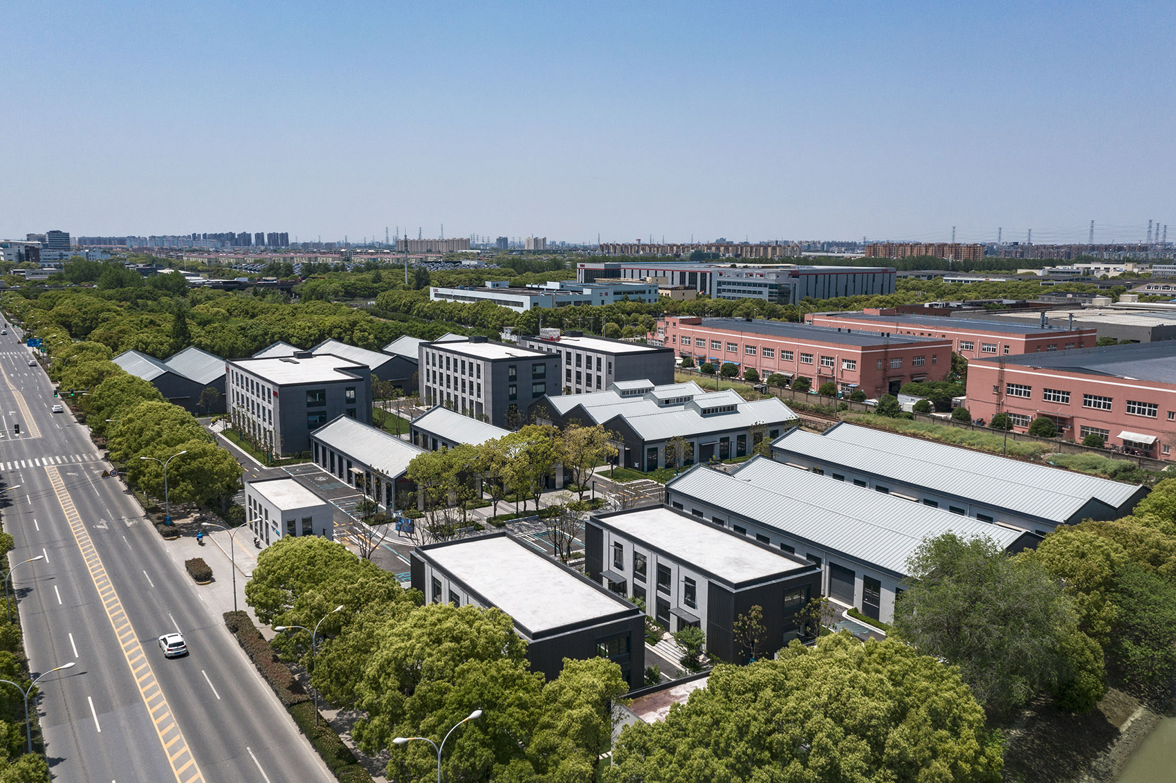 上海龙湖蓝海引擎淡水河畔产业园丨中国上海丨罗昂设计-6