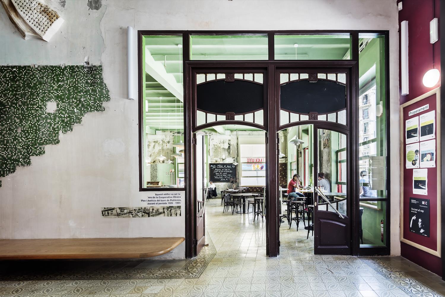 巴塞罗那萨拉贝克特剧院-4