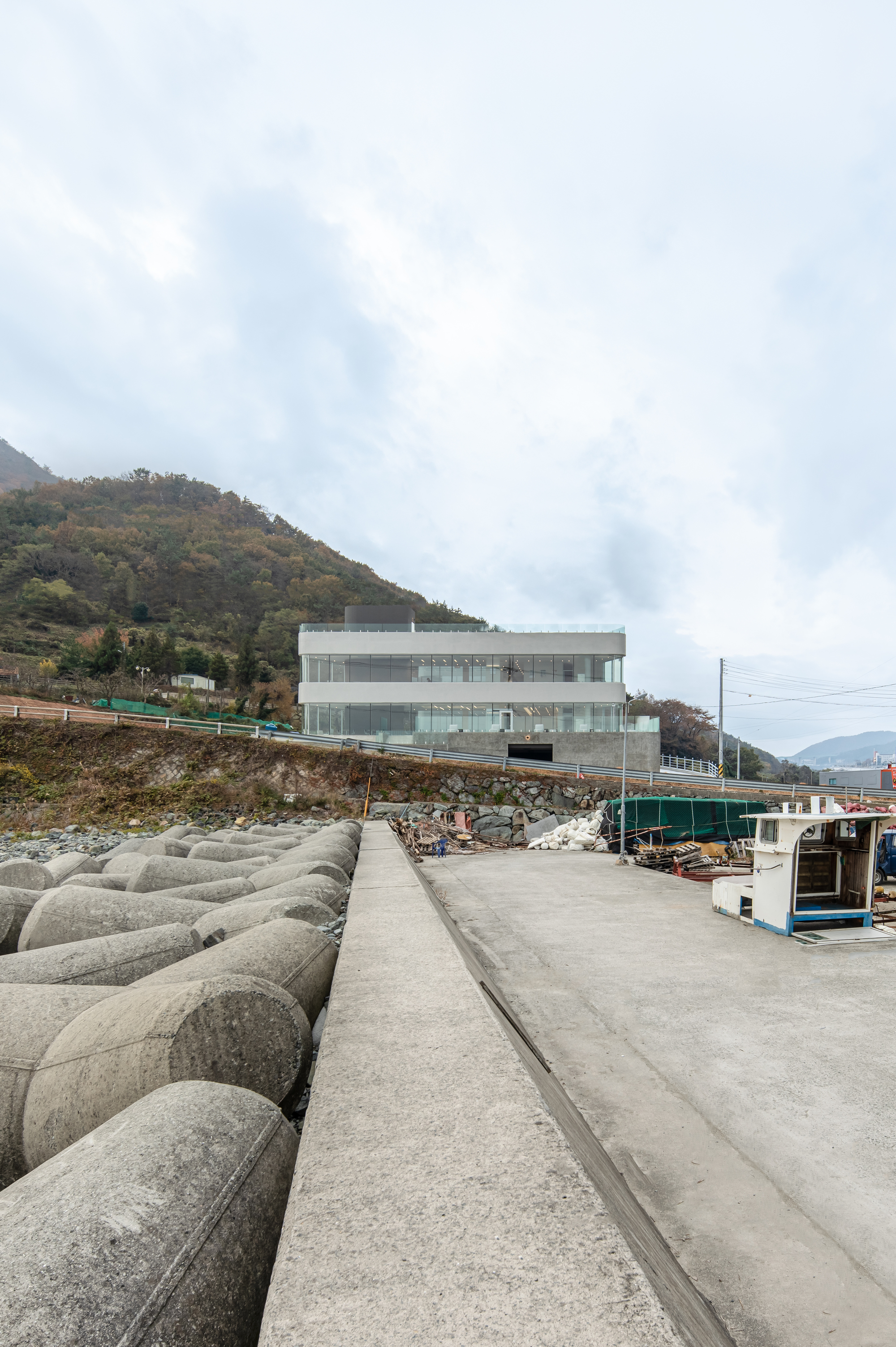 NCNP Coffee / moc architects-36