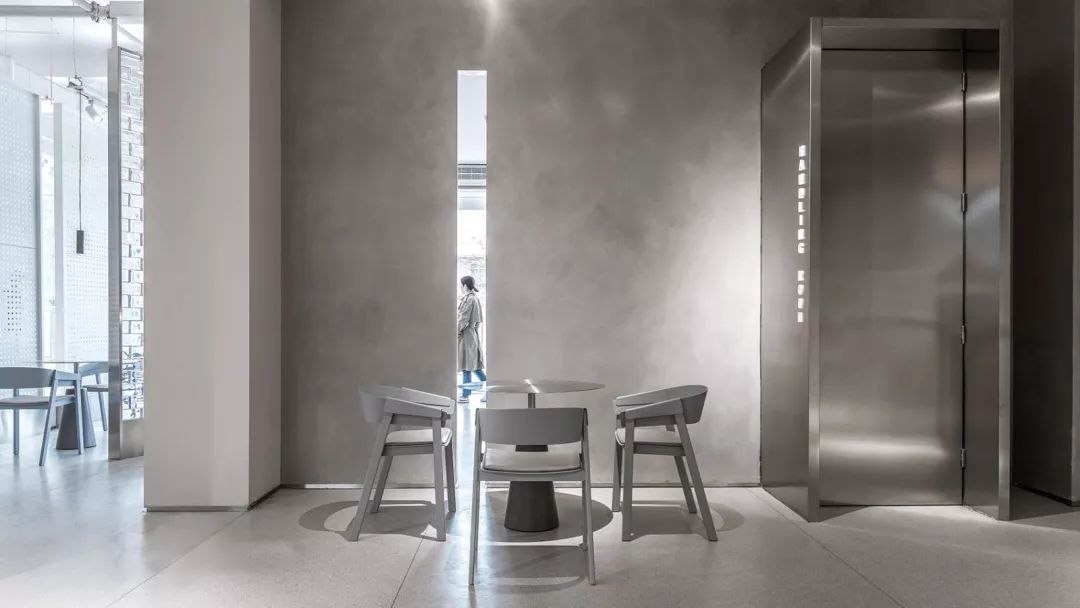 260㎡水泥灰＋玻璃砖打造的买手店 末染装饰设计-9