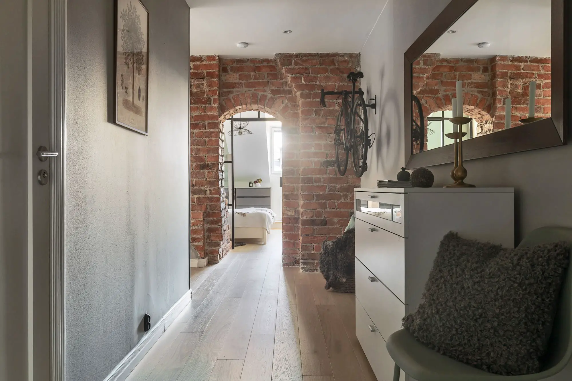 瑞典绿色陶土风格阁楼设计-19