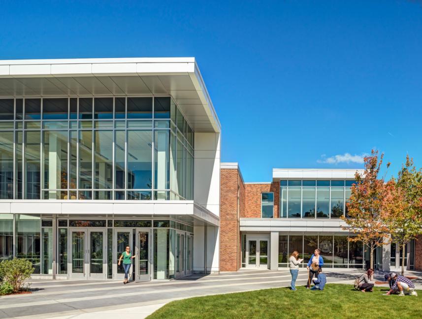 Fitchburg State University-The Antonucci Science Complex | CBT-10