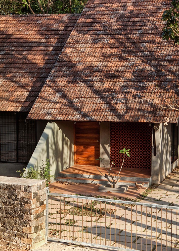 A Low Budget Project that has Managed to meet the Needs and Desires of its Owners-8