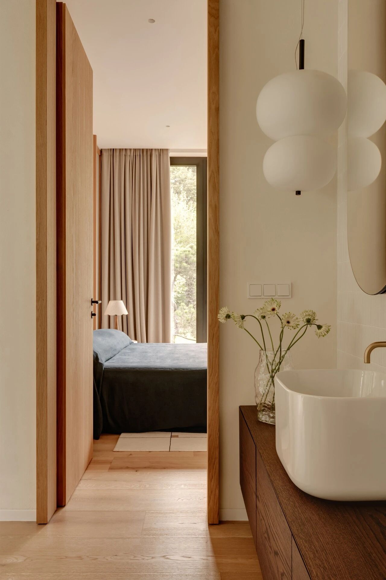 鸸鹋屋(注:EMU是鸸鹋,一种澳大利亚特有的鸟类,若这里的EMU有特殊含义,请提供更多背景信息以确保准确翻译) 丨华沙的工作室81.WAW-29