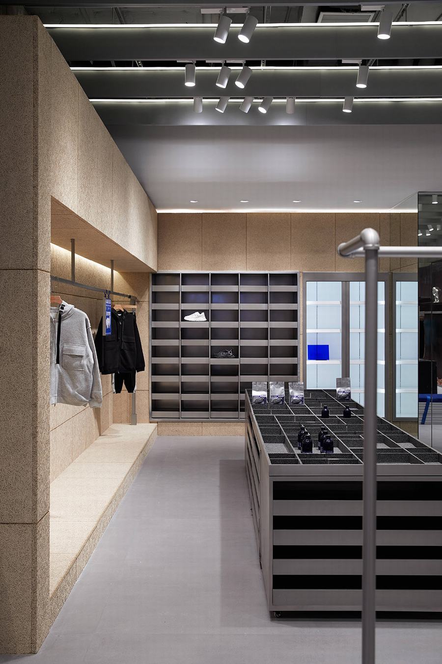 KILO METERS旗舰店， 购买体验和空间美学的融合 - 米尚丽零售设计网 MISUNLY- 美好品牌店铺空间发现者-14