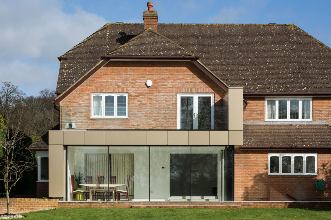 英格兰退休夫妇的现代家居改造-5