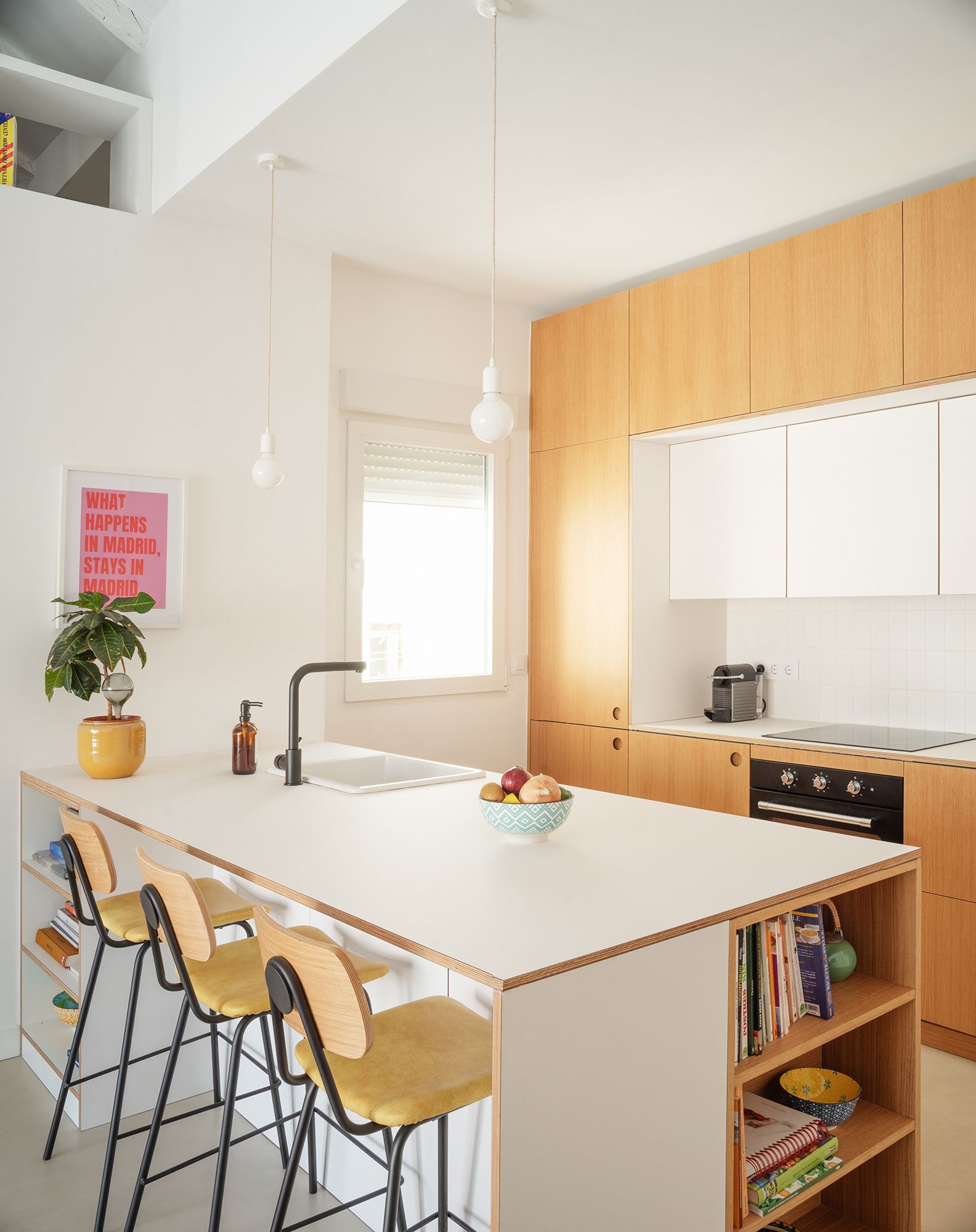 马德里70㎡电影人阁楼住宅设计丨西班牙马德里丨室内建筑师Ana Cubas-20