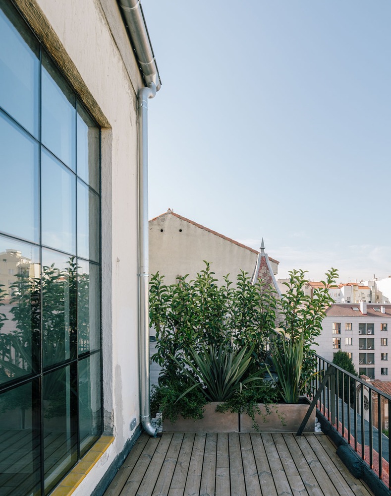 马德里阁楼的奇幻空间-39