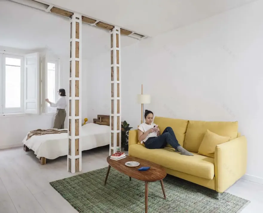 白色迷你 loft | 马德里设计师的极简之作-7