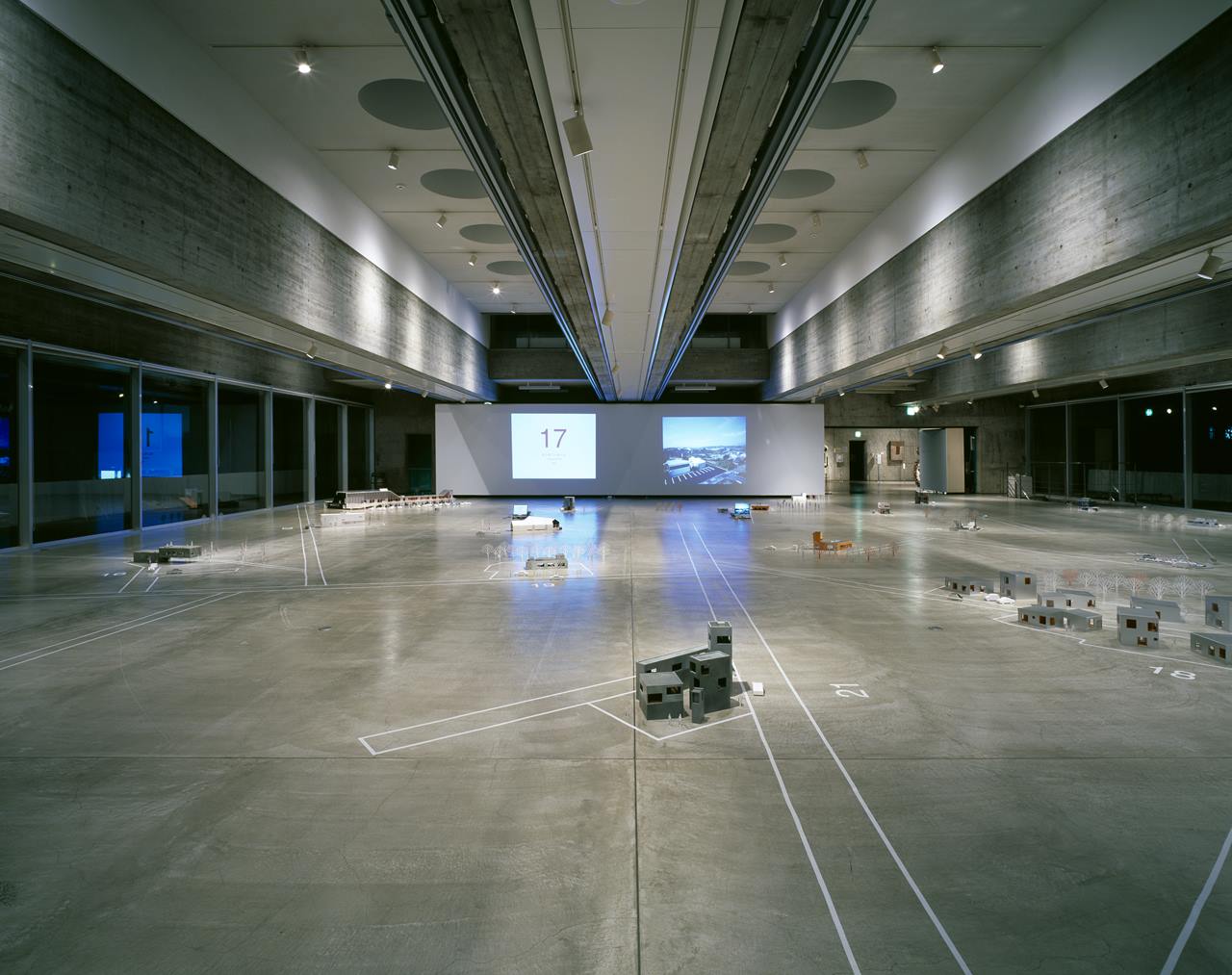 Architectural exhibition “Scenery of 1/30” – TAKAO SHIOTSUKA ATELIER-7
